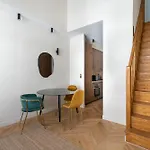 Bright And Cozy Duplex For 4 Near Bastille